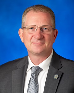 This is a photograph of the Inspector General, Bryan Beyer.